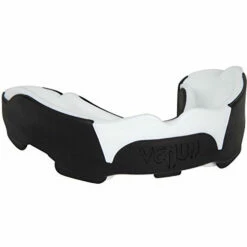 Mouth Guard Venum Predator - White/black, VENUM-0621 -Fighters Europe Store 0184ee767dc396307af95690aebff11e