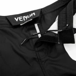 Venum Light 3.0 Fightshorts - Black/white, VENUM-03615-108 -Fighters Europe Store 0f2db7509b75ca5033cca55e19decc53