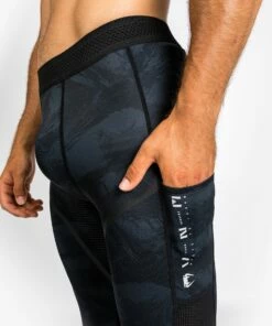 Venum Leggins Electron 3.0 - Black 12 Venum Leggins Electron 3.0 - Black -Fighters Europe Store 189a5e8ff92a3c7fb208100ecb6a8035144d8c1e SPATS ELECTRON 3.0 26