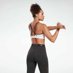 Reebok Hero Medium - Impact Strappy Bra - Pink, FK5339 -Fighters Europe Store 1b58dba5ebf6f9ae45645f2929daef2f