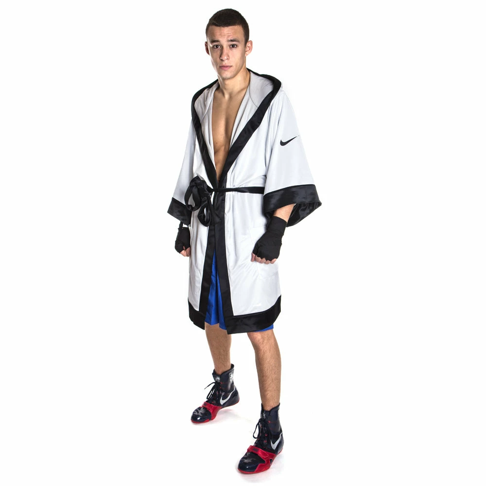 NIke Boxing Robe, 652862106 3 NIke Boxing Robe, 652862106