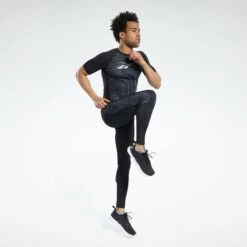 Reebok Compression Printed Tights, FS8583 13 Reebok Compression Printed Tights, FS8583 -Fighters Europe Store 3 6d4cf51b 381d 4568 b508 755b4e8c6e0f