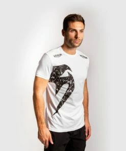 Venum Giant T-shirt - White 9 Venum Giant T-shirt - White -Fighters Europe Store 40e30694e8992f42763dac428a2cffd4cd37a282 TS ORIGINAL GIANT WHITE BLACK SD 02