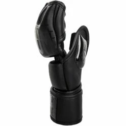 Venum Undisputed MMA Gloves 2.0 - Black, VENUM-02734-114 8 Venum Undisputed MMA Gloves 2.0 - Black, VENUM-02734-114 -Fighters Europe Store 417f3977c217dd285c16c4e7eba898ff