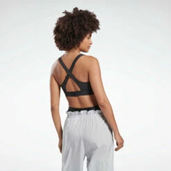 Reebok Hero High - Impact Power Bra, FK5318 10 Reebok Hero High - Impact Power Bra, FK5318 -Fighters Europe Store 5786410786a5bb95234607f1e3ec9231