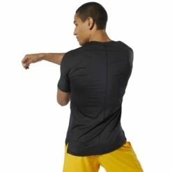 Reebok Training Activchill Tee - Black, DU3933 15 Reebok Training Activchill Tee - Black, DU3933 -Fighters Europe Store 648d69193e3cf9cb70aa4a445155966e