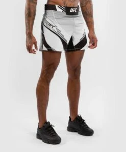 Venum MMA Shorts UFC Authentic Fight Night - White -Fighters Europe Store 72b5b9948c3abc816e7241f48aa7f1110012fe2f VNMUFC 00001 002 05