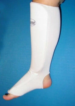 Fighter Instep Shin Guard - White, JE1400IN -Fighters Europe Store 8cacf4c206e6db28f993725de4a44540 c540cf1b 199d 47b4 b2c0 2de4cce576c2