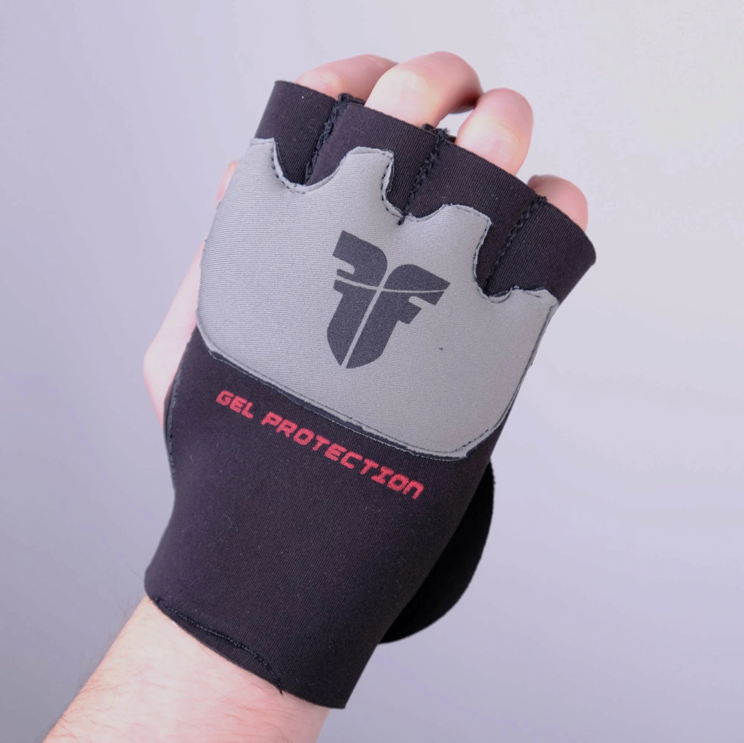 Fighter Strap Gel Hand-Wraps - Black/grey, FGW-001BG 5 Fighter Strap Gel Hand-Wraps - Black/grey, FGW-001BG - Image 3