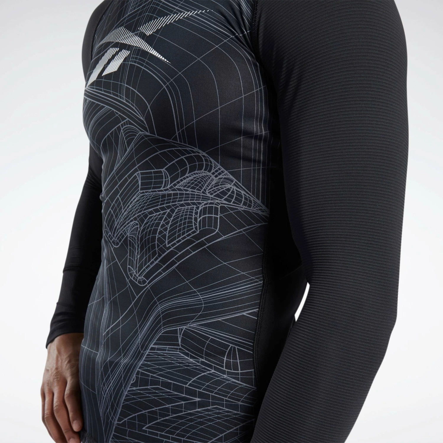 Reebok Compression Long Sleeve Tee, FS8581 4 Reebok Compression Long Sleeve Tee, FS8581 - Image 3