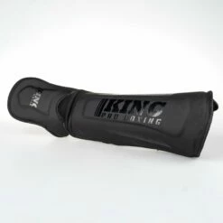 King Pro Boxing Shinguards Revo 4 - Black 11 King Pro Boxing Shinguards Revo 4 - Black -Fighters Europe Store DSCF3992