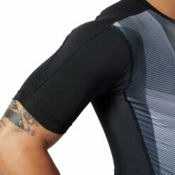 Reebok OS Compress T-shirt - Black, DY8032 -Fighters Europe Store c3d9633e8efff4a9e4d8a2c33aaed3e9