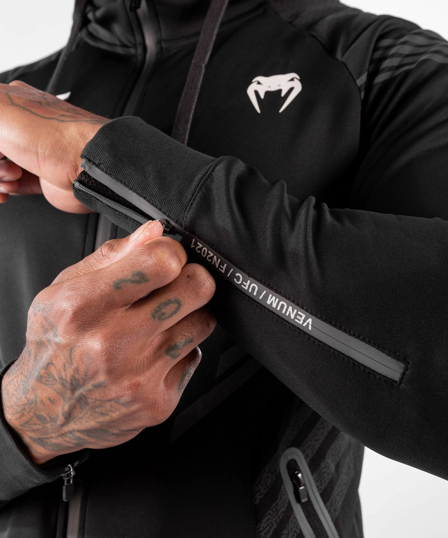 Venum UFC Hoodie Authentic Fight Night - Black 9 Venum UFC Hoodie Authentic Fight Night - Black - Image 7