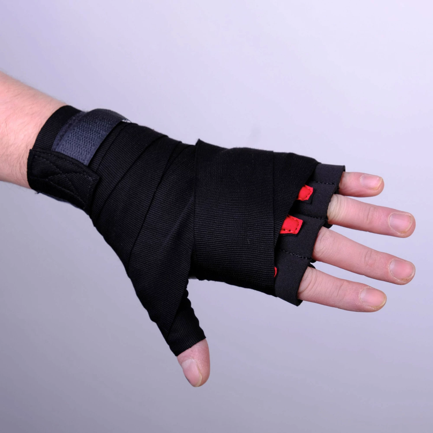 Fighter Strap Gel Hand-Wraps - Black/red, FGW-001BR 7 Fighter Strap Gel Hand-Wraps - Black/red, FGW-001BR - Image 5
