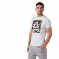 Reebok Camo Logo T-Shirt White, CF3848 -Fighters Europe Store efba0a6573ac81bdb3bd65e4e66f5e05