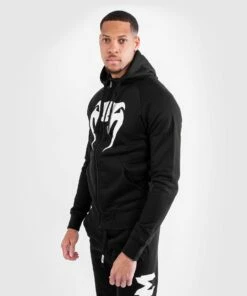 Venum Hoodie Legacy - Black/white 10 Venum Hoodie Legacy - Black/white -Fighters Europe Store f2c4ce25304963c0b48d35a214cd2933977c1239 HOODIES LEGACY BLACK WHITE 02