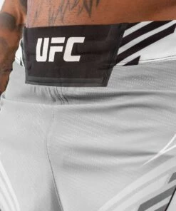Venum MMA Shorts UFC Authentic Fight Night - White -Fighters Europe Store fa2401973fd161caa4677553ffbfd67a85a74040 VNMUFC 00001 002 06